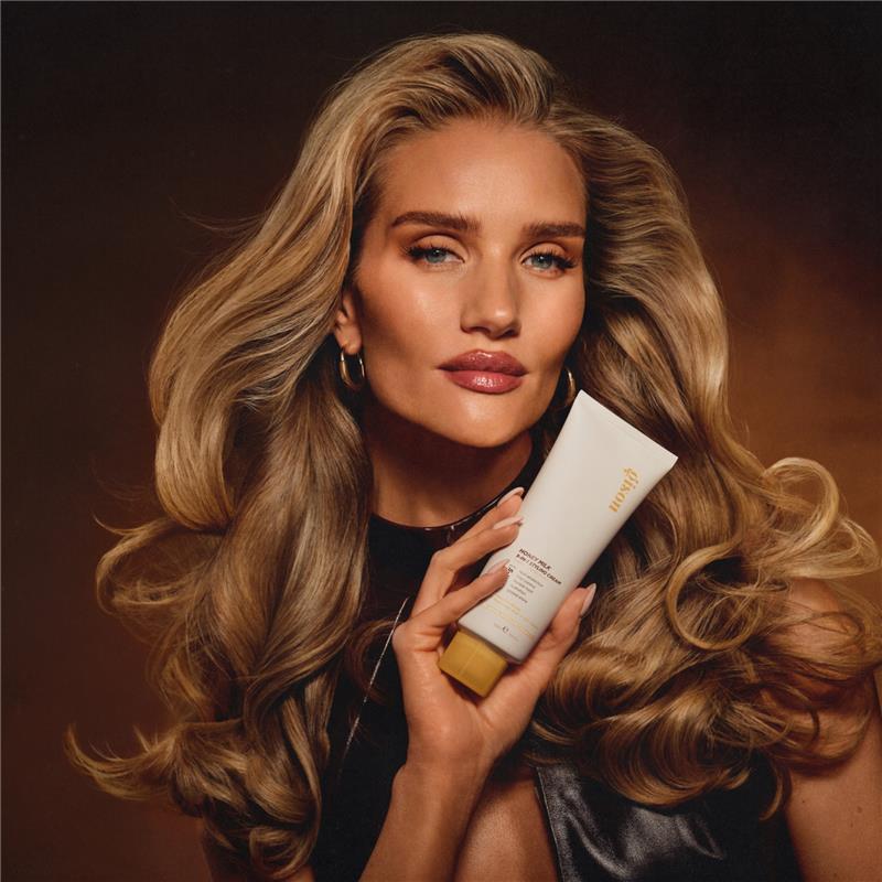 Rosie Huntington-Whiteley for Gisou.