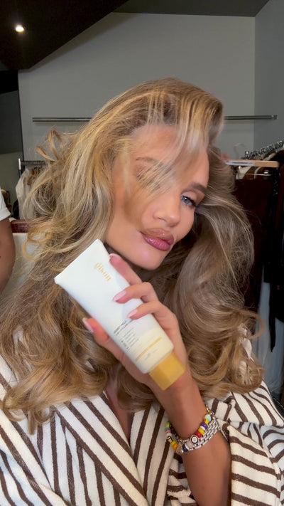 WHEN YOUR HAIR IS YOUR BEST ACCESSORY