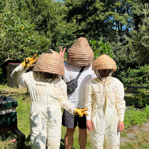 Nic Dowse AKA Honey Fingers parle de ses passions et de son rôle d'apiculteur