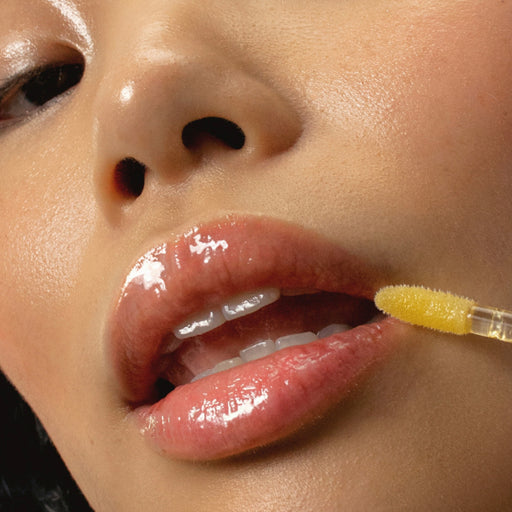 Le miel pour les lèvres gercées : les bienfaits + comment l'utiliser