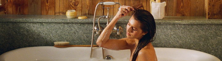 YOUR GIFT: FULL-SIZE LEAVE-IN CONDITIONER