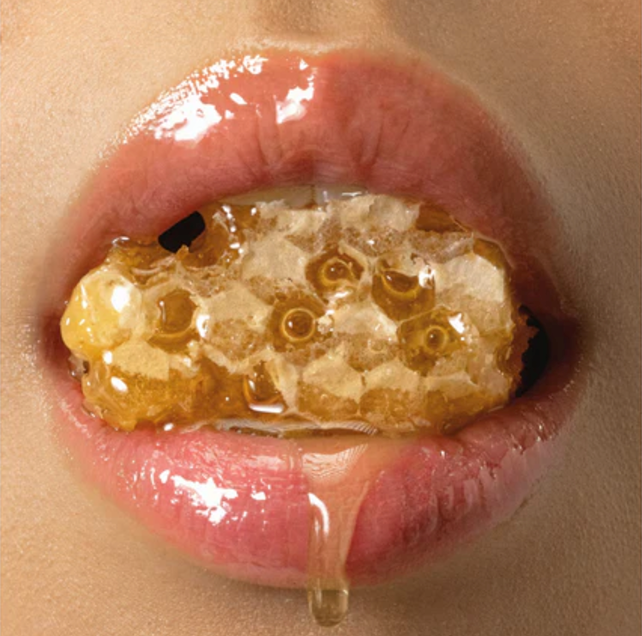 How To Use Gisou Honey Infused Hair Oil how-to-use-gisou-honey-infused-hair-oil